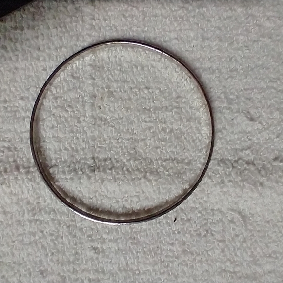 Silvertone bangle bracelet dots wavy lines - Picture 2 of 3